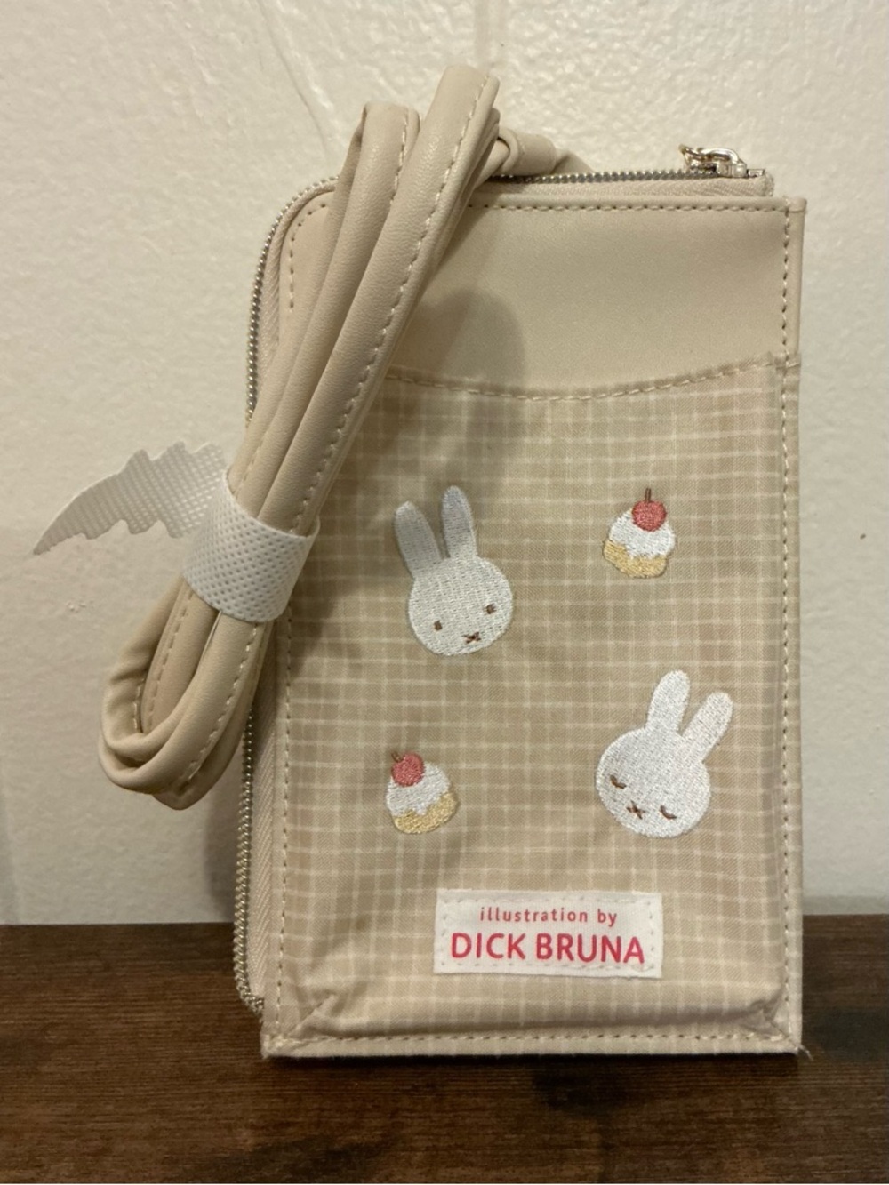 Rare NWT Marimo Craft Miffy Dick Bruna Smartphone pouch Mini Crossbody Beige Bag